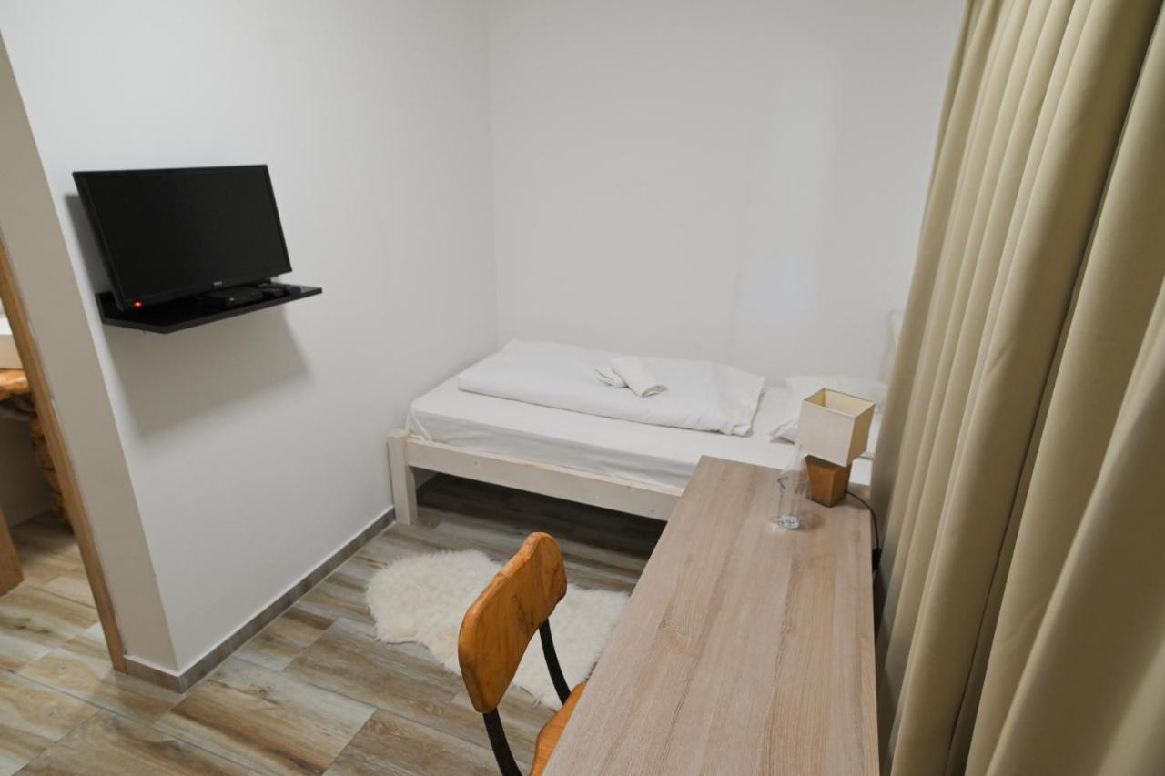 Twenty Park Lejlighedshotel Kikinda Eksteriør billede